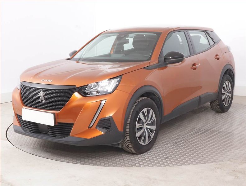 Peugeot 2008 (2022) Active 1.2 PureTech - fotka 2 z 15