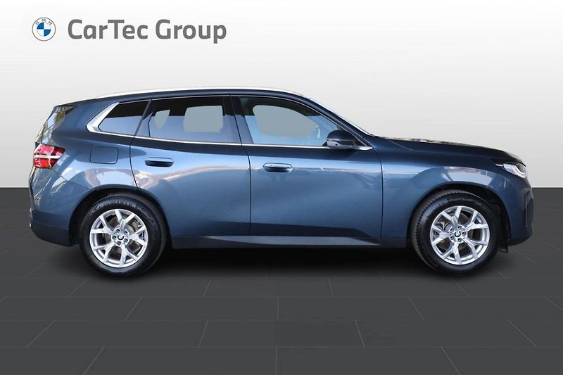 BMW X3 xDrive 20d - fotka 4 z 26