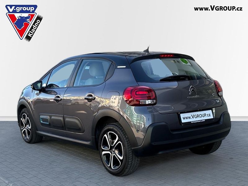 Citroën C3 (2022) Shine 1.2 PureTech 110K EAT6 - fotka 3 z 37