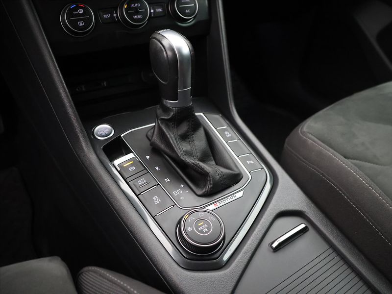 Volkswagen Tiguan 2,0 TDI 110kW DSG 4M Highline - fotka 21 z 31