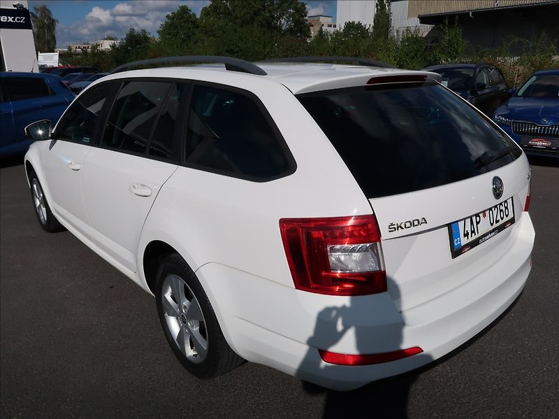 Škoda Octavia 1,6 TDi,77kW,NovéČR,tempomat - fotka 4 z 22