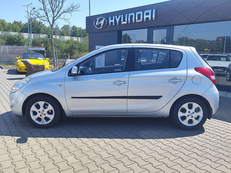 Hyundai i20 1.2/57kW Inclusive Plus - fotka 8 z 28
