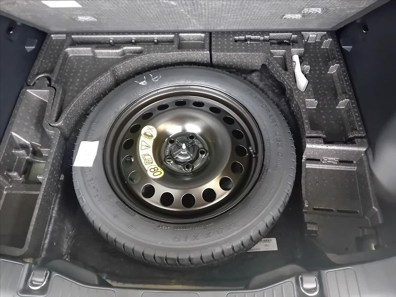 Ford Kuga (2025) 1,5 EcoBoost 110kW  Titanium - fotka 9 z 14