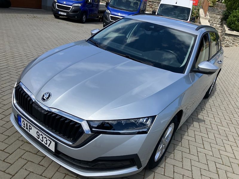 Škoda Octavia (2023) 2.0TDI 110kW DSG 4X4 EL.TZ - fotka 11 z 33