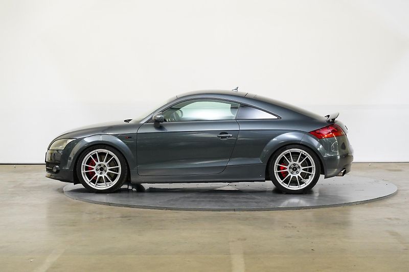 Audi TT - fotka 3 z 26