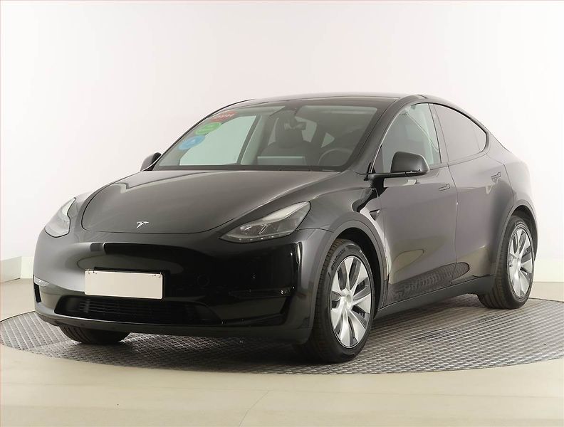 Tesla Model Y (2023) Long Range AWD 79kWh, SoH 95% - fotka 2 z 33