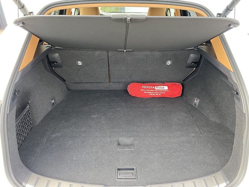 Lexus NX 350h 2.5HEV, ČR, ExecutiveTOP, 4x4 - fotka 37 z 40