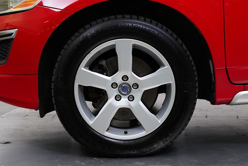 Volvo XC60 - fotka 10 z 26
