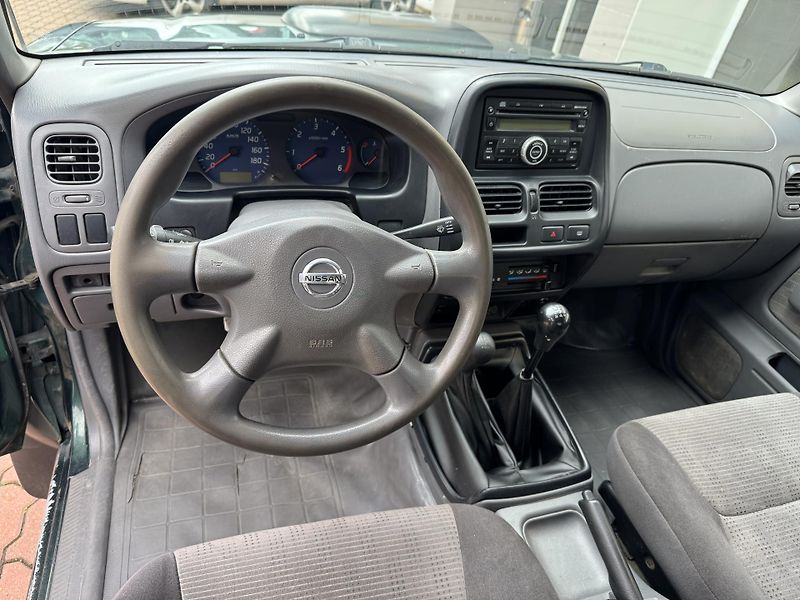 Nissan Navara (2009) původ ČR, DPH - fotka 26 z 32