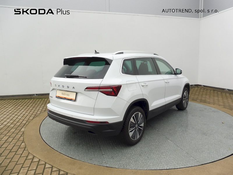 Škoda Karoq (2025) Top Selection 1,5 TSI 110kW - fotka 2 z 29