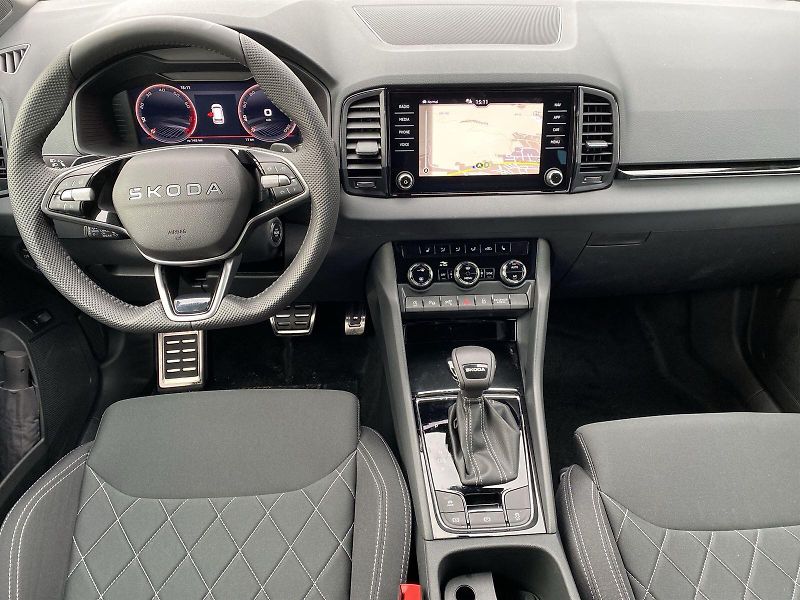 Škoda Karoq (2026) 1.5 TSI DSG Sportline - fotka 5 z 45