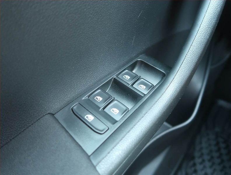 Škoda Fabia (2018) Drive 1.4 TDI, Serv.kniha - fotka 13 z 15