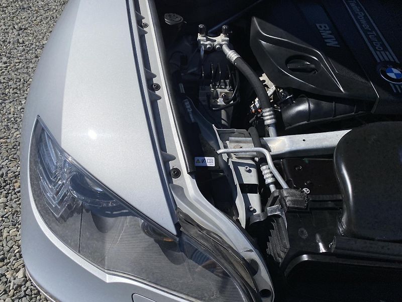 BMW X6 4.0D 4x4 310PS FULL CZ DPH 1A! - fotka 85 z 166