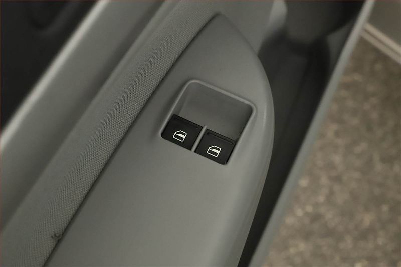 Škoda Octavia (2012) 1.4 TSI, Serv.kniha, Xenony - fotka 14 z 15