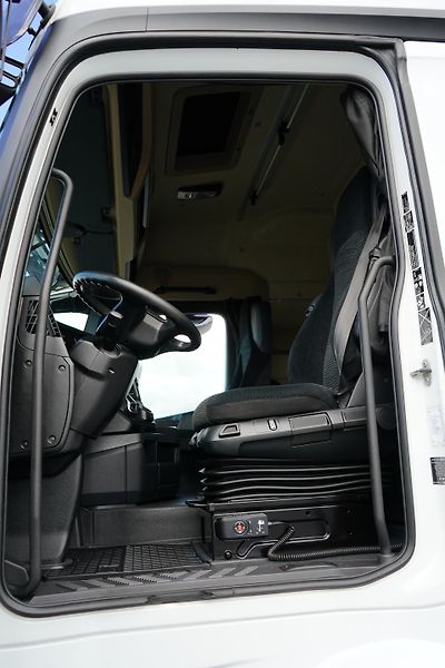 Mercedes-Benz Actros (2022) F / 1845 / ACC / E 6 / STREAM  - fotka 8 z 50