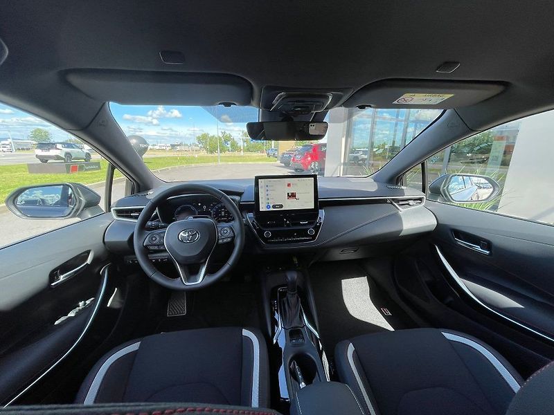 Toyota Corolla 2.0 Hybrid automat GR SPORT - fotka 25 z 29