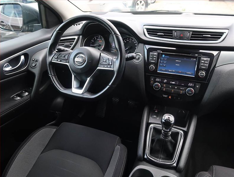 Nissan Qashqai (2018) N-Connecta 1.2 DIG-T - fotka 7 z 23