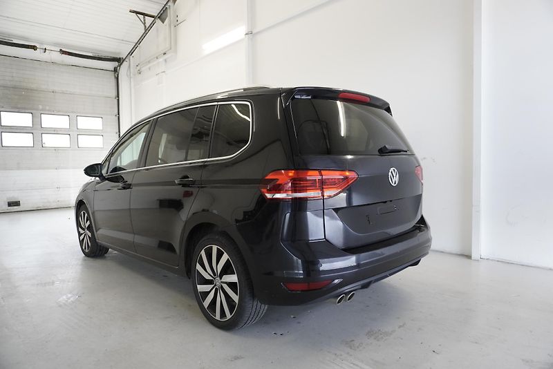 Volkswagen Touran (2017) TOURAN  2,0 TDI HIGHLINE AUT. - fotka 7 z 45