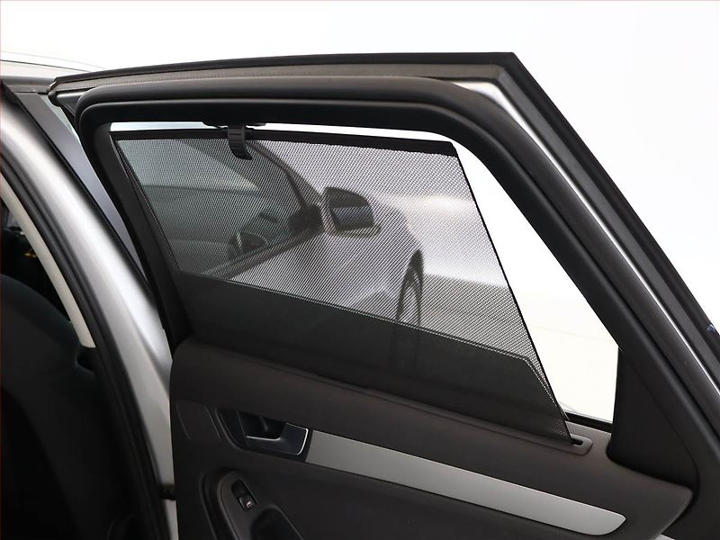Audi A4 (2012) 2.0 TDI, Xenony, Tempomat - fotka 16 z 16