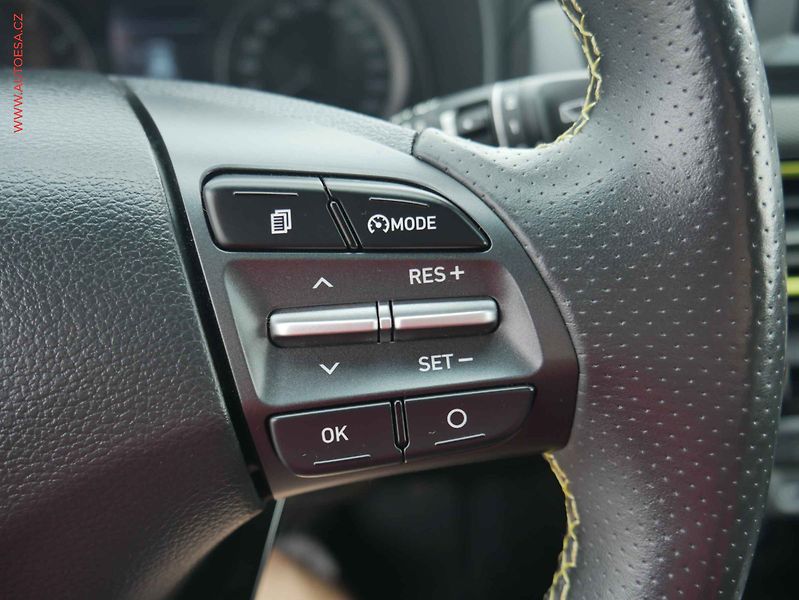 Hyundai Kona (2020) 1.0T-GDi, 1.maj,ČR, AC - fotka 14 z 24