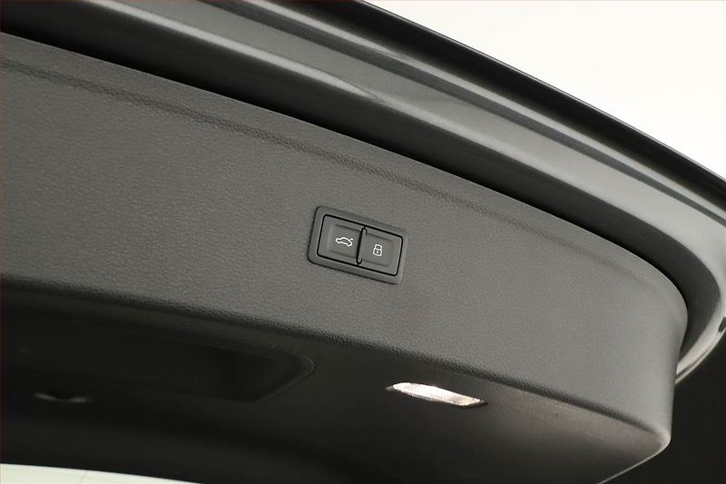 Audi SQ5 (2017) 3.0 TFSI - fotka 9 z 20