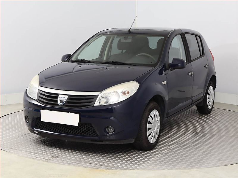 Dacia Sandero (2010) 1.6 MPI, dobrý stav - fotka 2 z 10