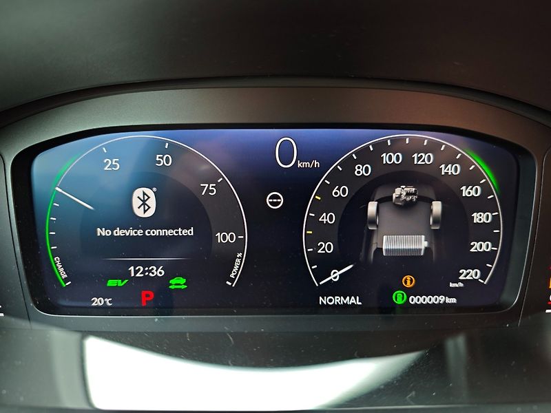 Honda Civic (2026) 2.0 e:HEV SPORT SKLADEM - fotka 16 z 37