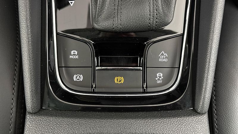 Škoda Kodiaq 2.0 TDI DSG 4x4 L&K - fotka 27 z 32