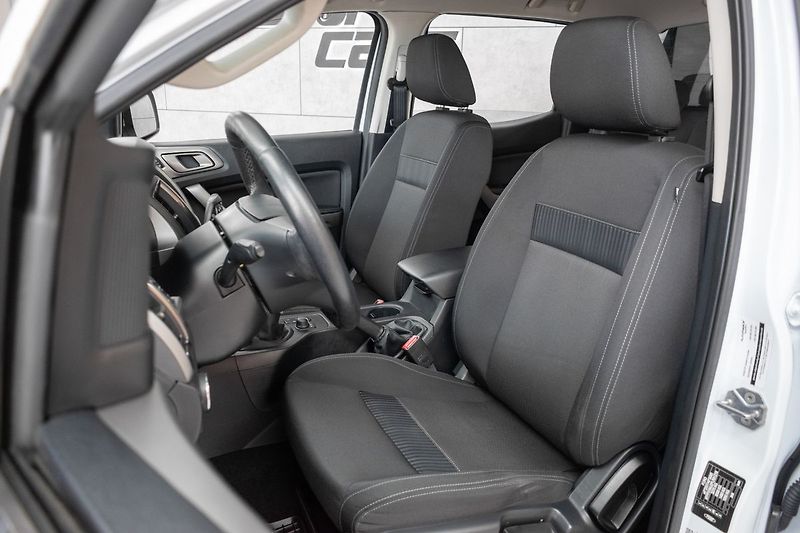 Ford Ranger 2.0 XLT*Naviják*4x4*TAŽNÉ*ČR 1 - fotka 10 z 46