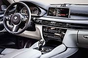 BMW X6.