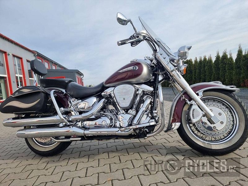 Yamaha XV 1600 A Wild Star (2001) - fotka 1 z 22