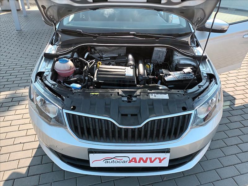 Škoda Fabia 1,2 TSI,66KW,DIGIKLIMA,TEMPOMA - fotka 26 z 36