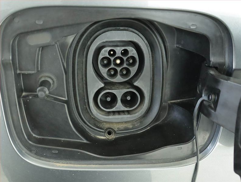 Škoda Enyaq (2023) iV 60 (62 kWh), SoH 93% - fotka 17 z 18