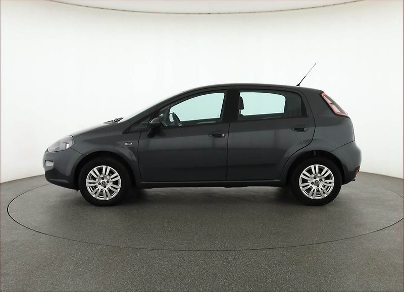 Fiat Punto (2015) 1.4 - fotka 3 z 15