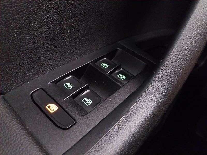 Škoda Octavia (2017) Style 1.6 TDI, Tempomat - fotka 19 z 23