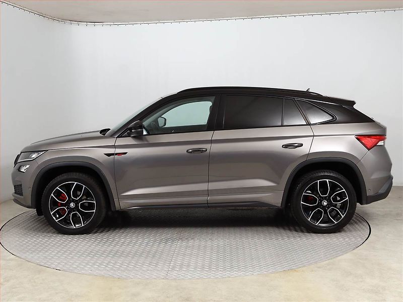 Škoda Kodiaq (2022) GT 2.0 TSI 4x4 - fotka 3 z 23