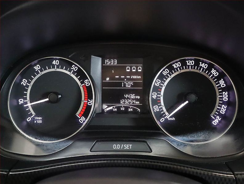 Škoda Fabia (2016) Monte Carlo 1.2 TSI, Xenony - fotka 11 z 22