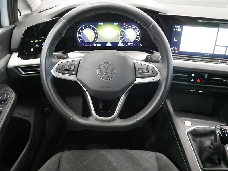 Volkswagen Golf - fotka 15 z 23