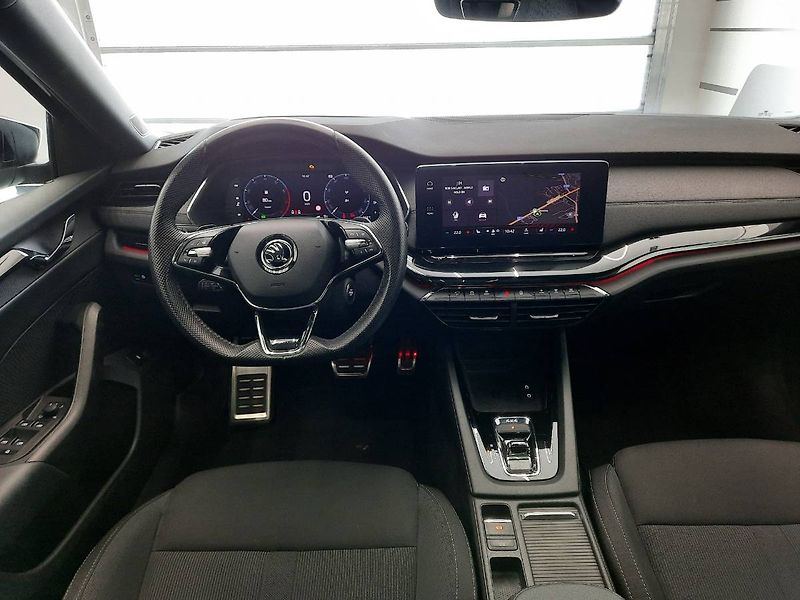 Škoda Octavia (2022) Combi Sportline 2.0 TSI 4x4 (1 - fotka 11 z 31