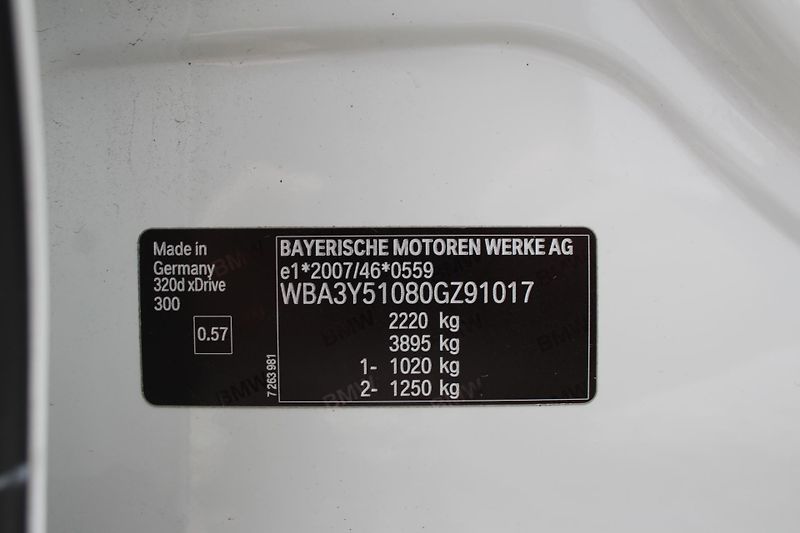 BMW Řada 3 xDrive Gran Turismo - fotka 24 z 24