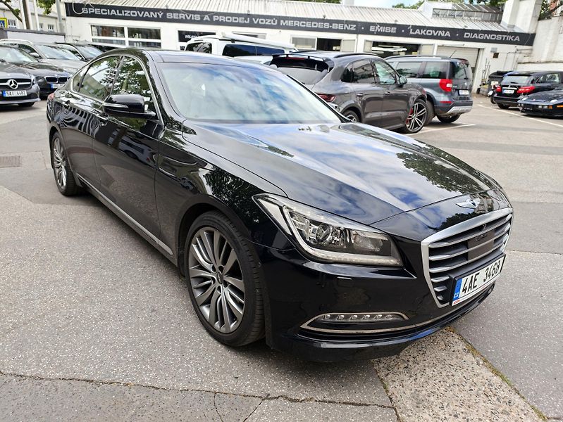 Hyundai Genesis V6 GDi 3,8 HTrac CZ,1 maj - fotka 4 z 37