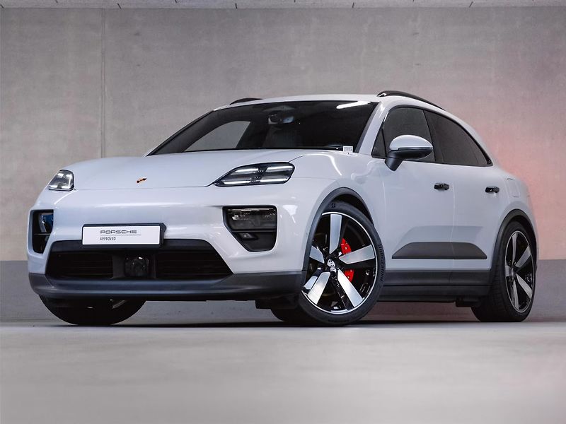 Porsche Macan 4S InnoDrive PASM 360 Venti - fotka 1 z 21