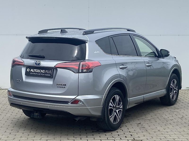 Toyota RAV4 2.5 HSD e-CVT AWD Selection - fotka 2 z 23