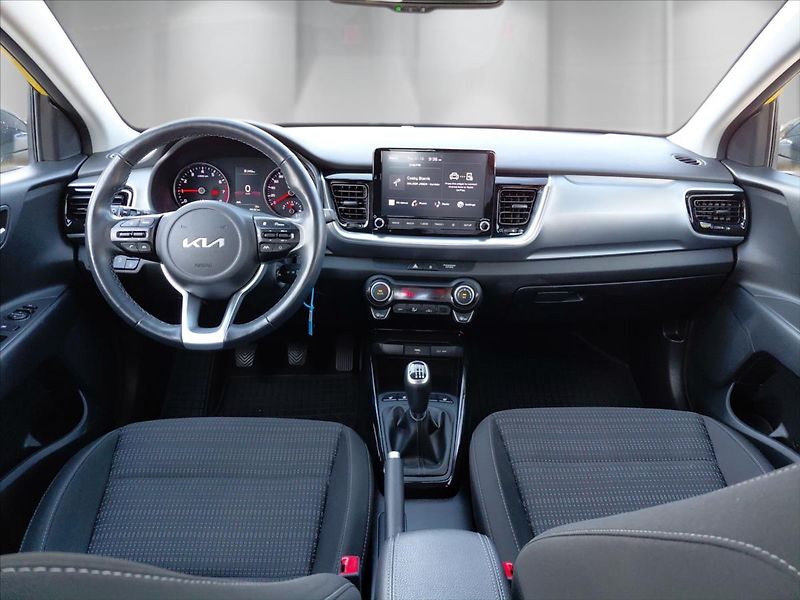 Kia Stonic 1,0   1.0 T-GDI Exclusive - fotka 17 z 22