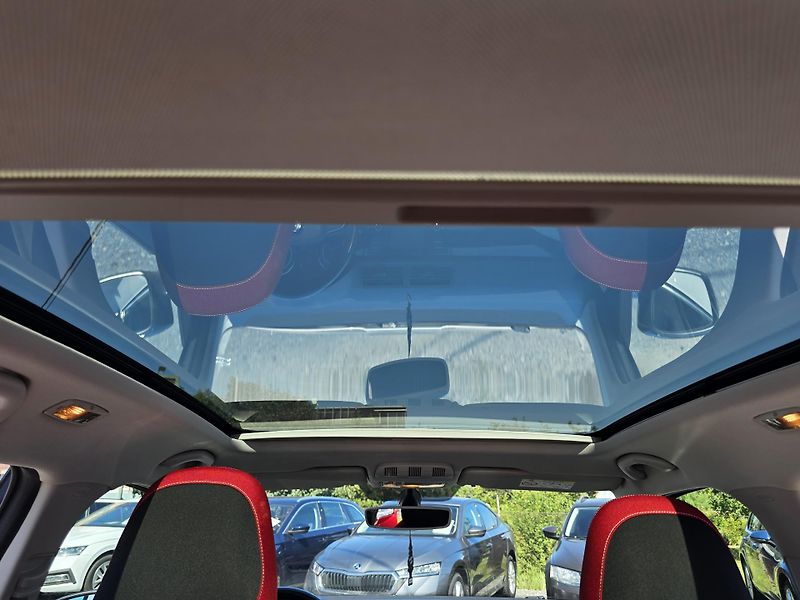 Škoda Fabia 1.2 TSI MONTE CARLO PANORAMA  - fotka 15 z 21