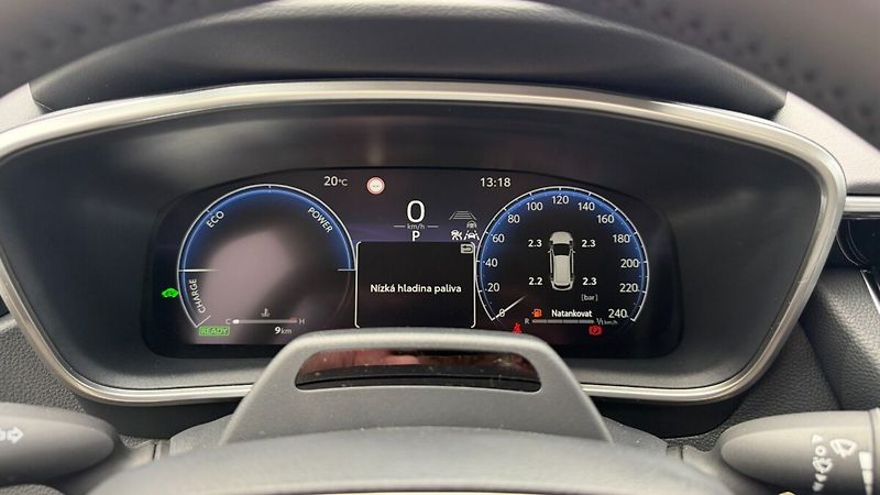 Toyota Corolla TS 1.8. Hybrid Comfort Tech - - fotka 17 z 24