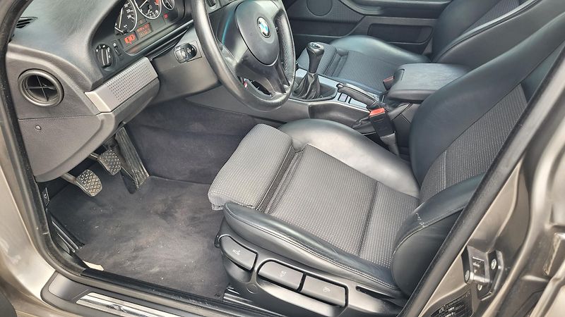 BMW Řada 5 520i 125kw  - fotka 15 z 20
