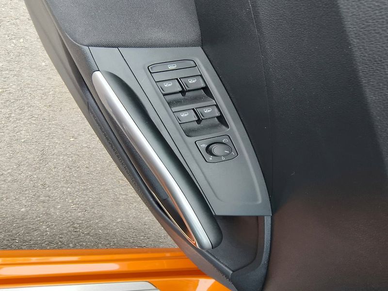 Škoda Fabia (2024) TOP SELEC TS 70/1.0 M5F - fotka 13 z 28