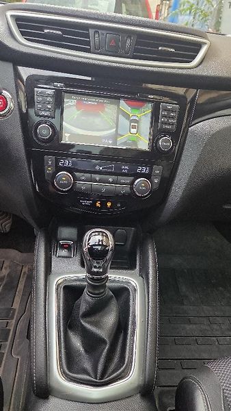 Nissan Qashqai (2016) - fotka 12 z 15