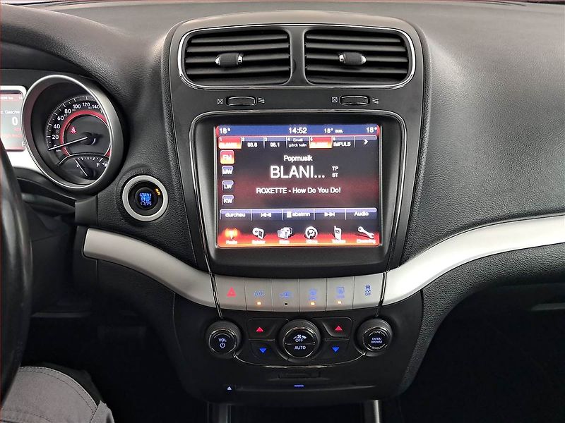 Fiat Freemont (2013) 2.0 MultiJet, 4X4, Automat - fotka 12 z 17